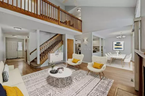 Calgary, AB T3A4M6,206 Edgedale GDNS NW