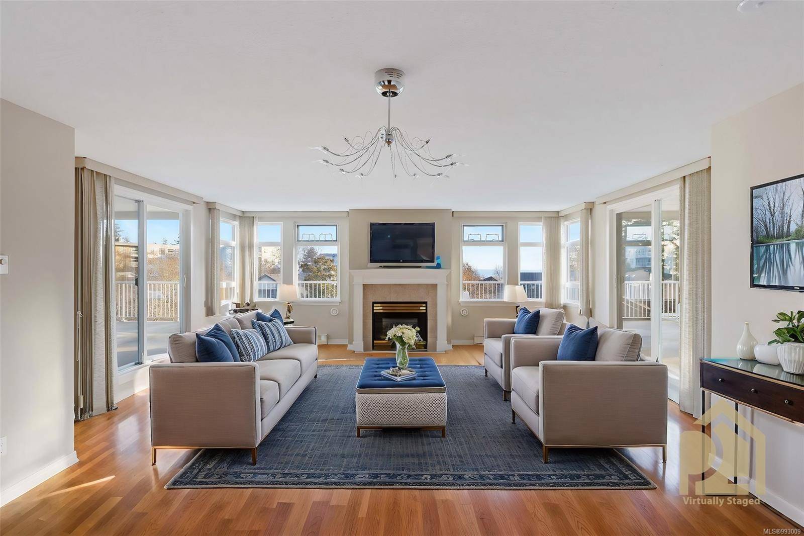 Saanich, BC V8Y 2K5,5110 Cordova Bay Rd #202