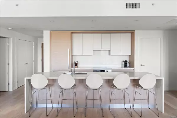 Victoria, BC V8V 1S1,550 Michigan St #503