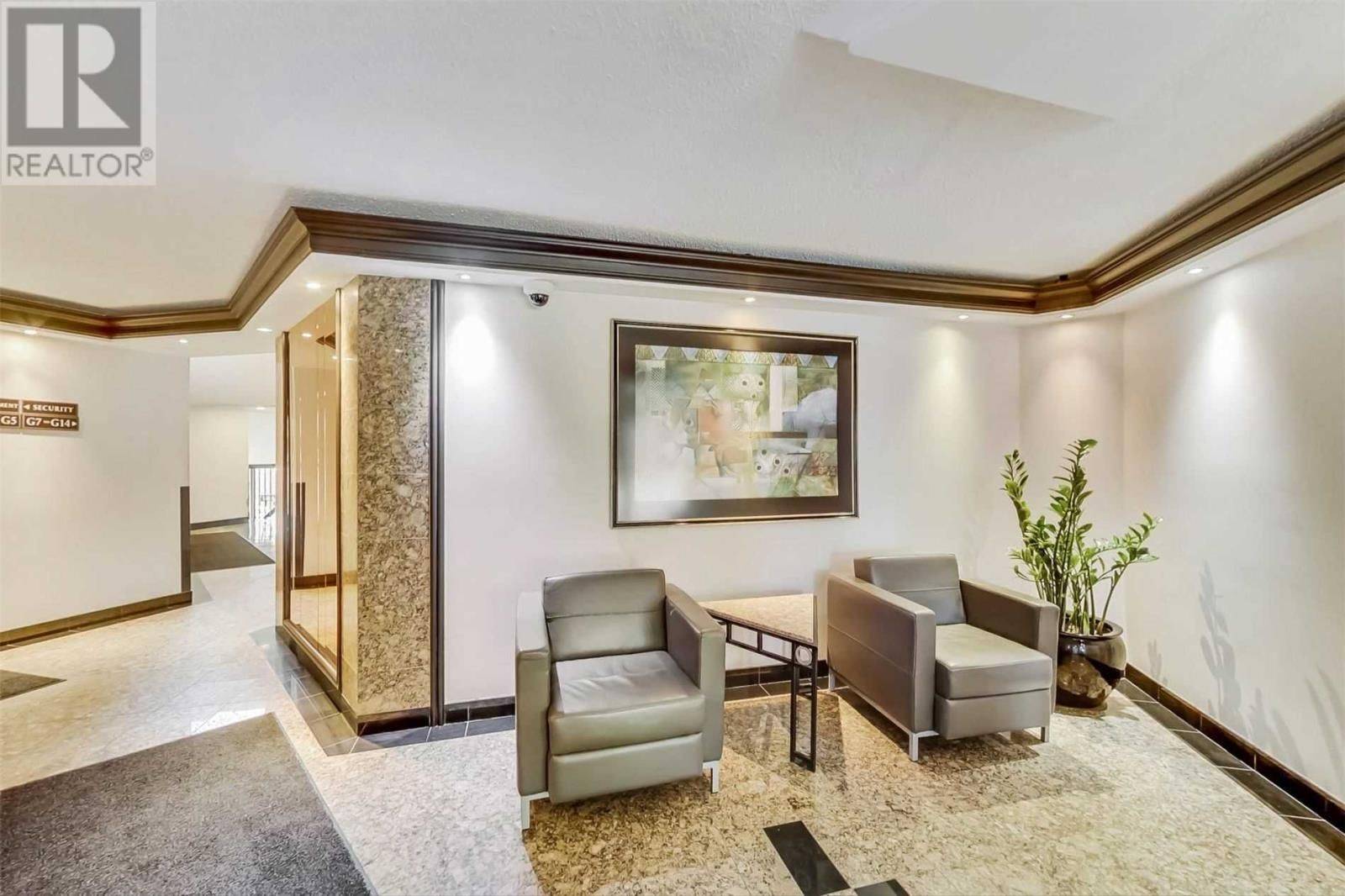 Toronto W08, ON M9C 4X8,296 Mill RD #A15