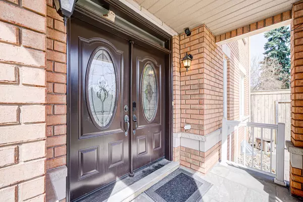 8 Townwood DR #70, Richmond Hill, ON L4E 4Y3