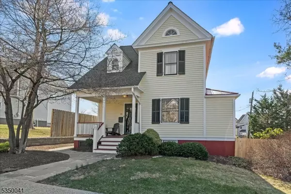 43 Mills St, Morristown Town, NJ 07960