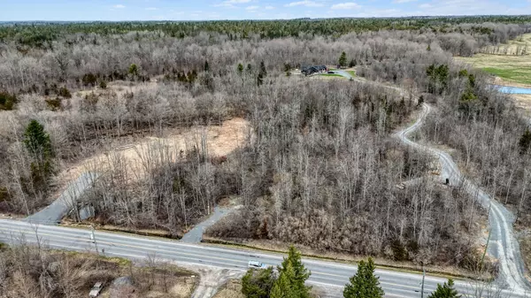 Kingston, ON K7P 2Z4,3048 Creekford RD