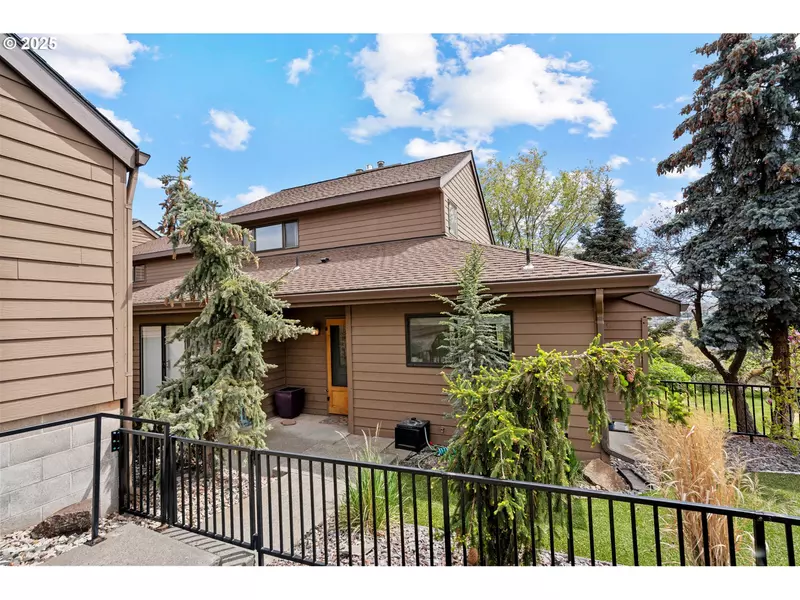 1034 NW 12TH ST #A, Pendleton, OR 97801