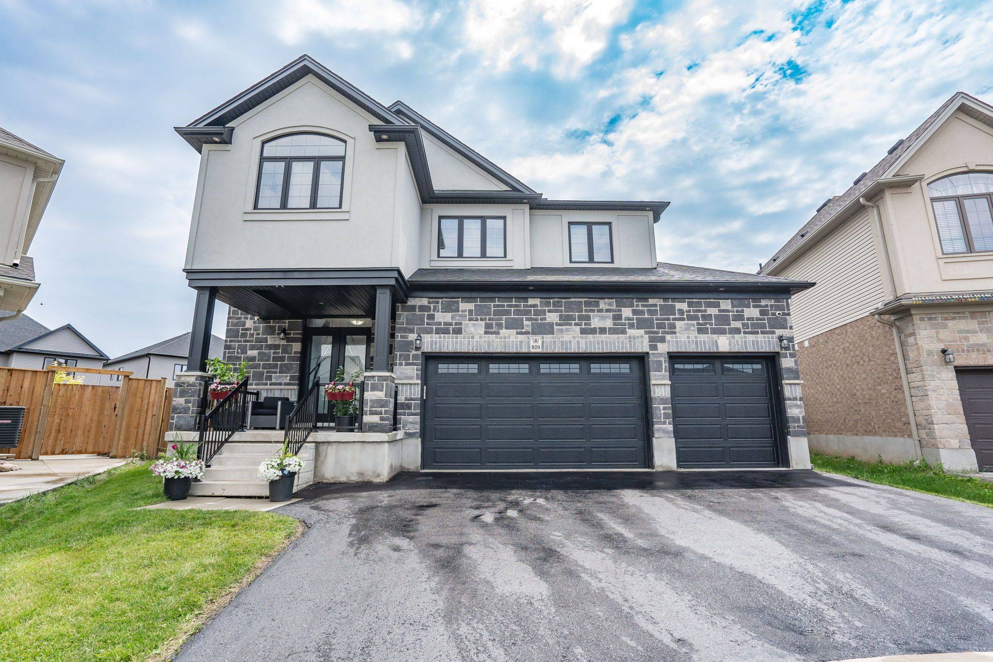 Kitchener, ON N2A 0H2,920 River Ridge CT