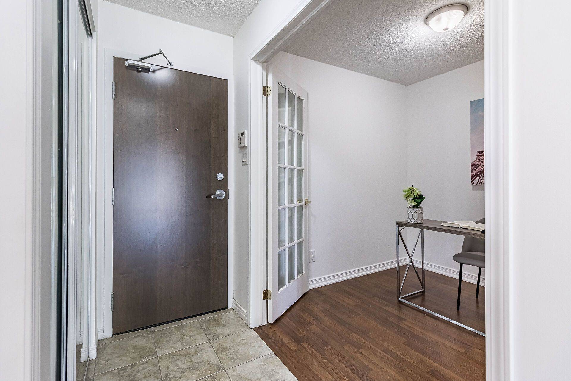 Brampton, ON L6Y 1P4,9 George ST #907