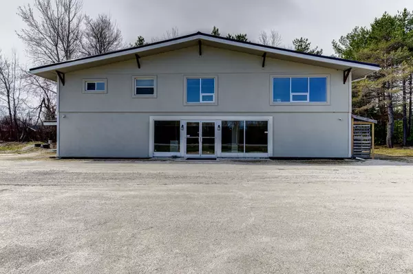 Collingwood, ON L9Y 3Z1,9405 Beachwood RD #RR #1
