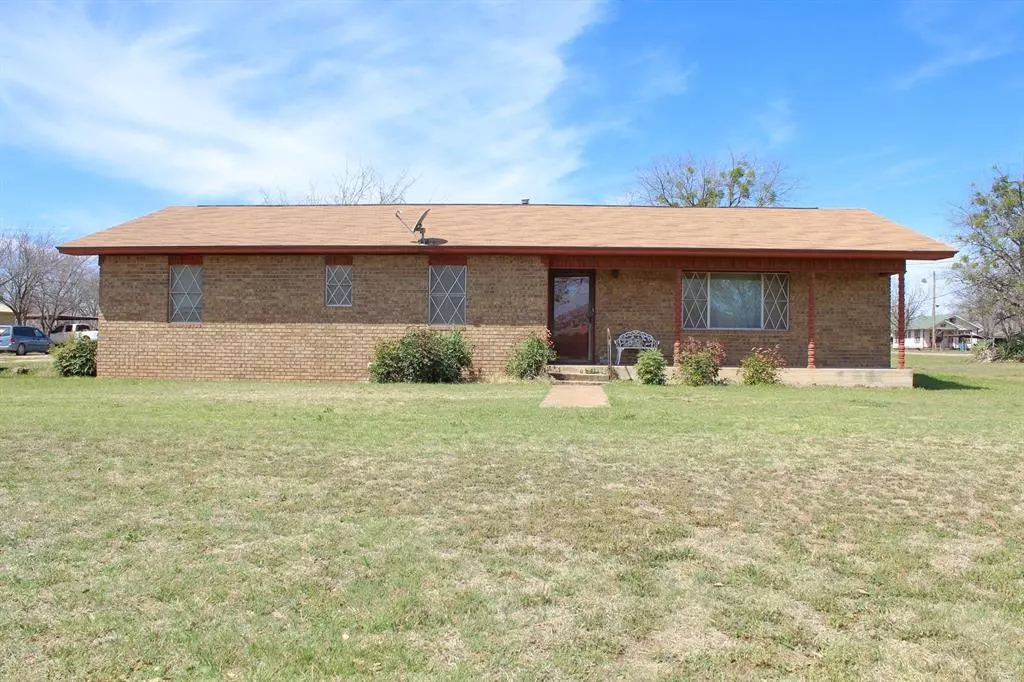 Gustine, TX 76455,308 N Cottonbelt Avenue