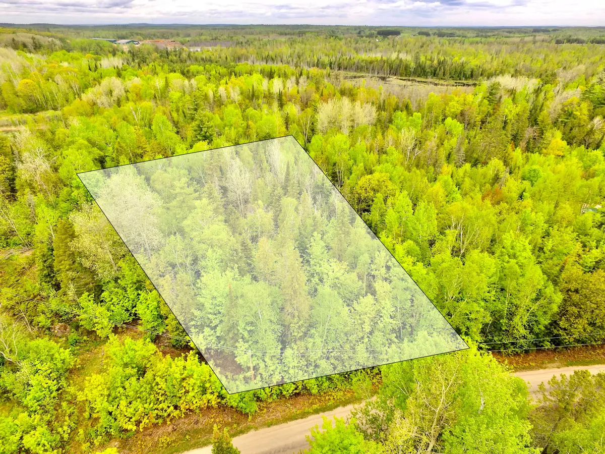 Bonnechere Valley, ON K0J 1T0,122 WESTERN DR