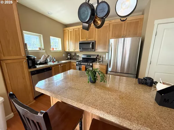Sherwood, OR 97140,22832 SW FOREST CREEK DR #203