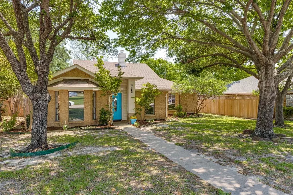 Dallas, TX 75227,5828 Logancraft Drive