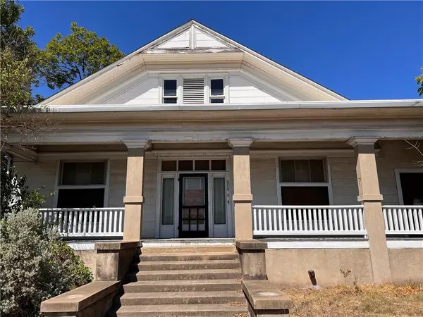 2719 N 18th Street, Waco, TX 76708