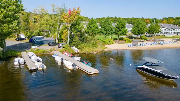 Muskoka Lakes, ON P1L 1X1,1869 muskoka rd 118 west RD #16