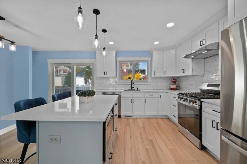Clifton City, NJ 07013,198 Abbe Ln