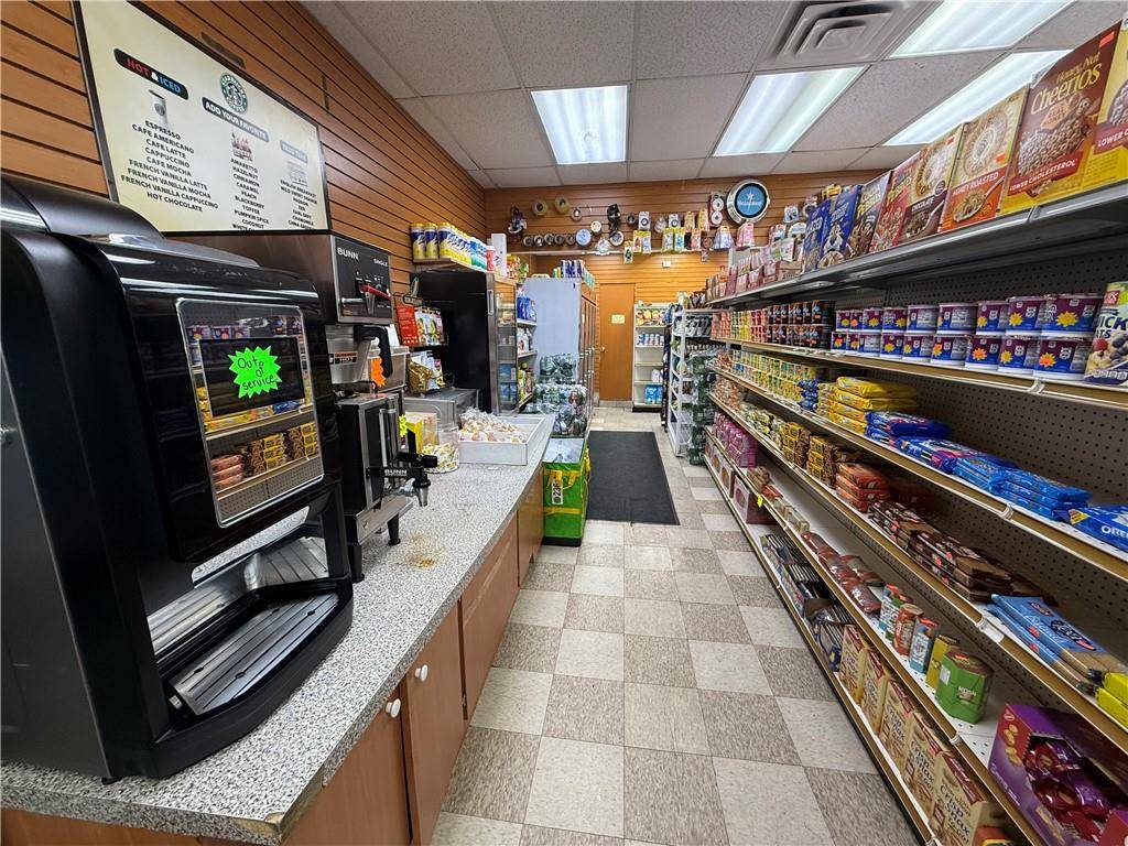 Brooklyn, NY 11223,730 Kings HWY