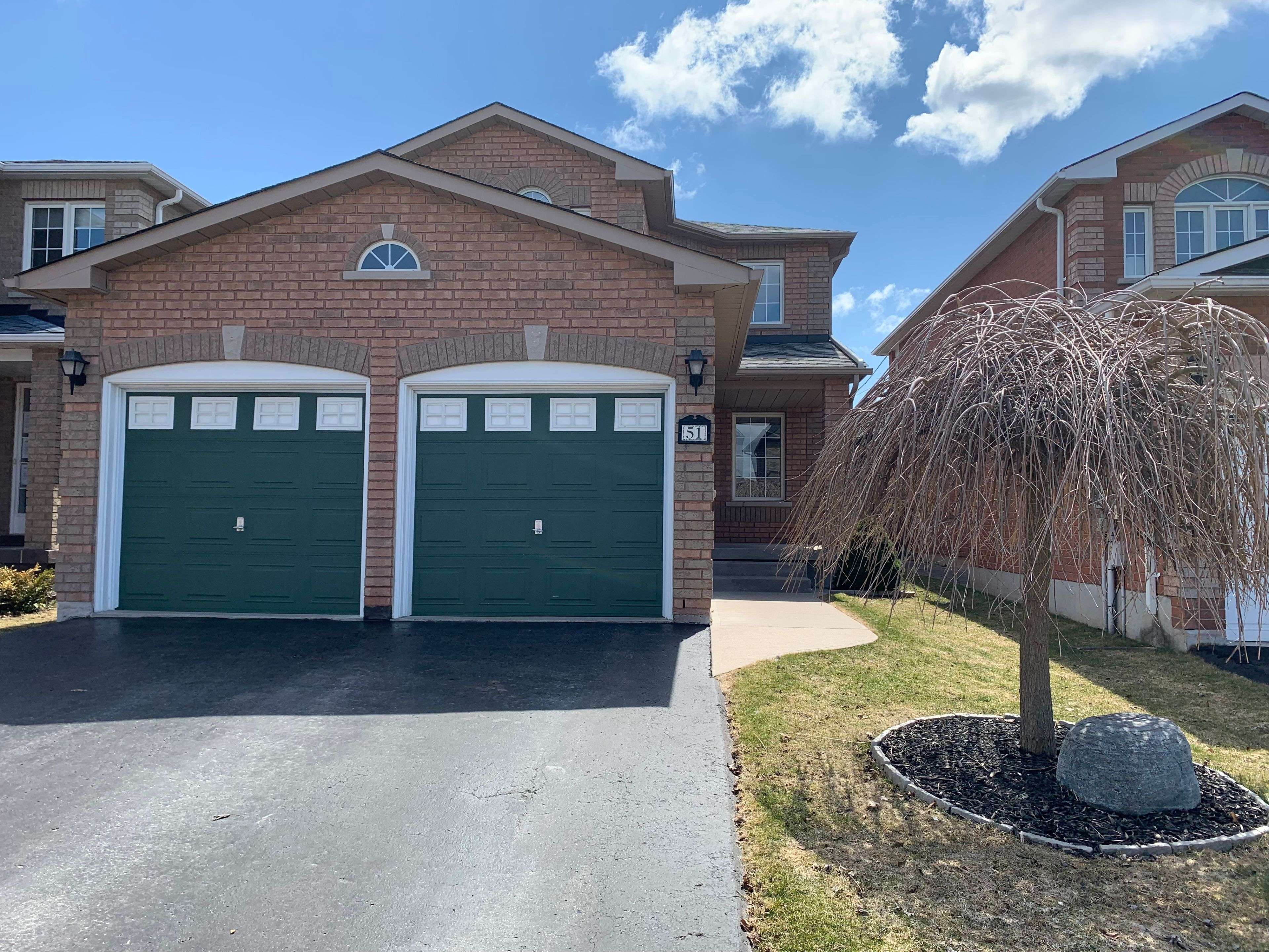 51 Catherine DR, Barrie, ON L4N 0H1
