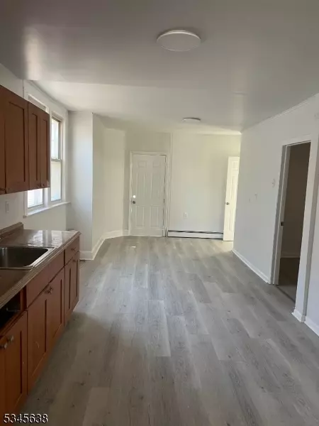 Paterson City, NJ 07522,36 N 8Th St