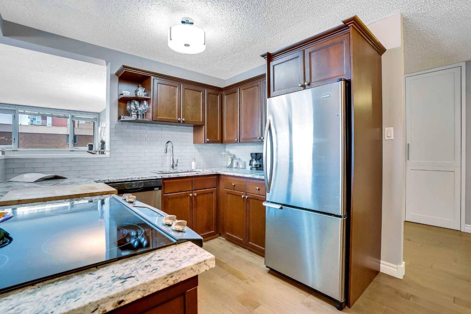 Calgary, AB T2S 0K8,133 25 AVE SW #6C