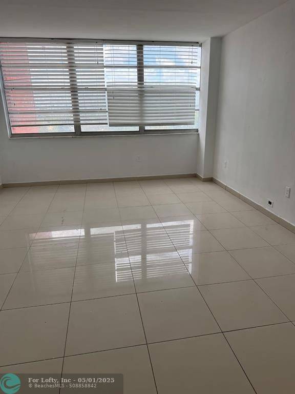 Miami, FL 33179,1301 NE Miami Gardens Dr  #605W