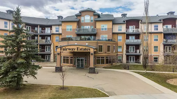 5040 53 ST #207, Sylvan Lake, AB T4S 0A1