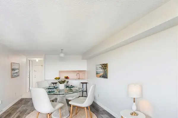 238 Albion RD #607, Toronto W10, ON M9W 6A7