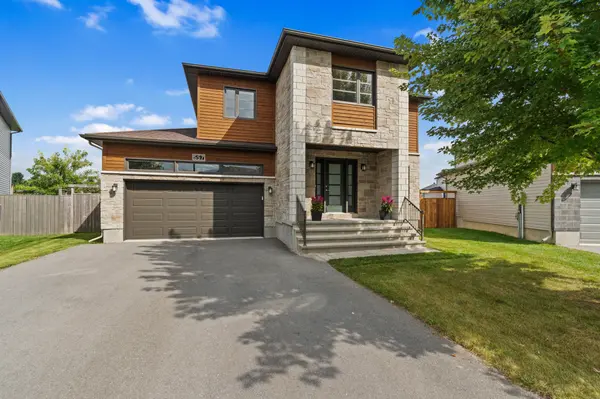 Russell, ON K0A 1W0,557 Marseille ST