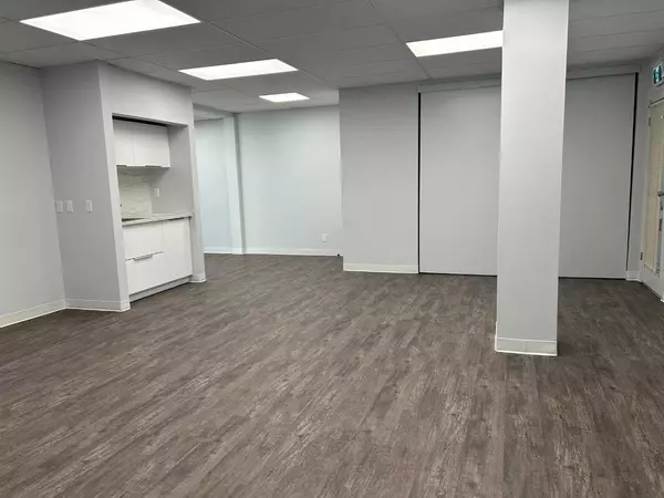 Calgary, AB T2G 1H2,122 17 AVE Southeast #102