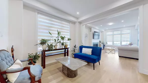 East Gwillimbury, ON L9N 0V7,161 Silk Twist DR