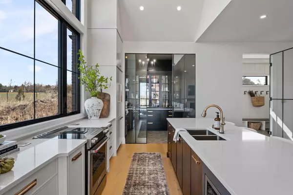 Thames Centre, ON N0M 2P0,208 FOXBOROUGH PL