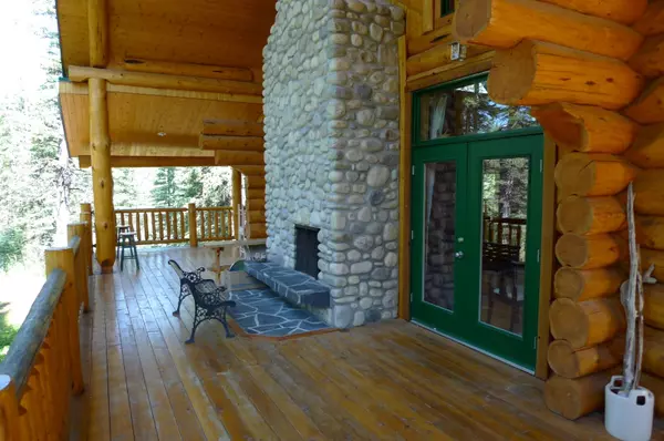 Bragg Creek, AB T0L 0K0,104 White AVE