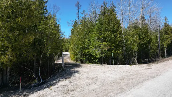 Northern Bruce Peninsula, ON N0H 1Z0,751 East RD
