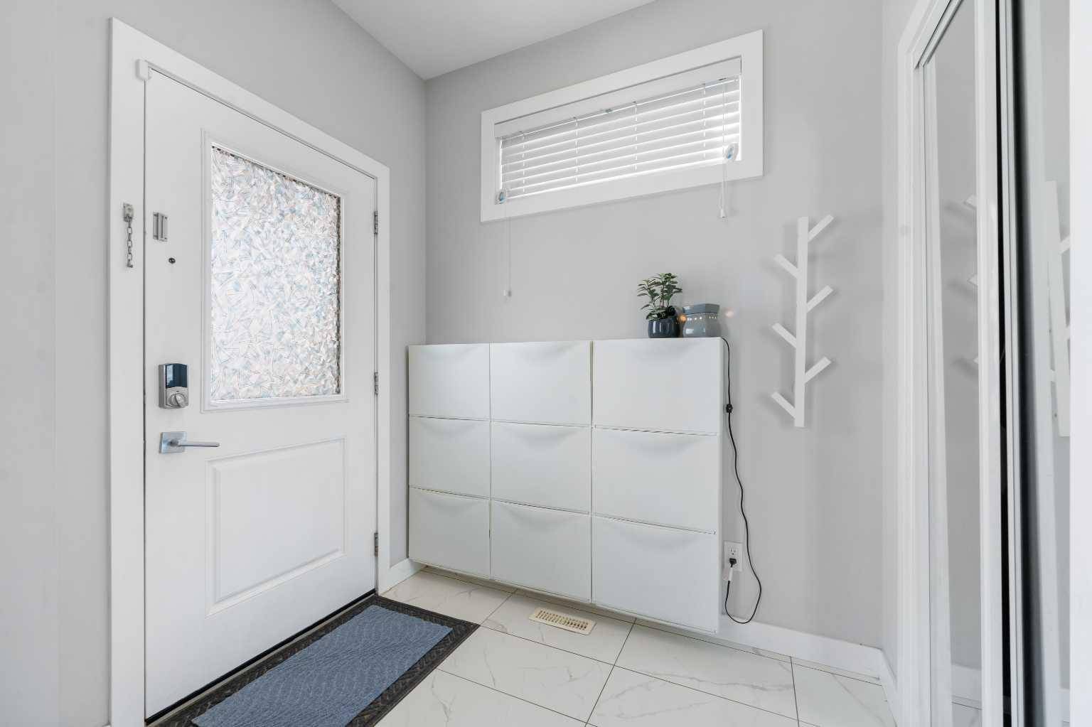 Calgary, AB T3N1K1,113 Corner Meadows Gate NE