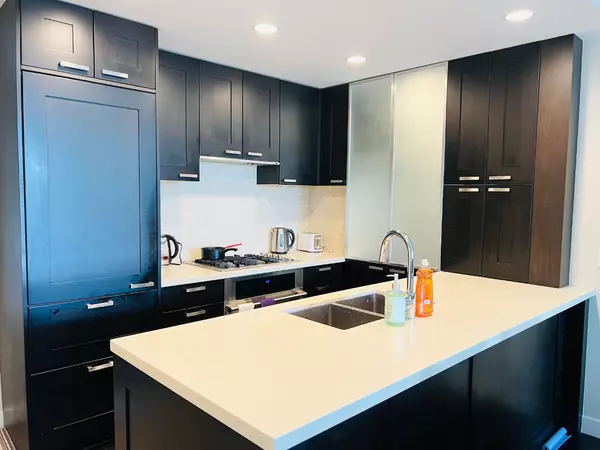 Calgary, AB T2P0X2,222 Riverfront AVE Southwest #615