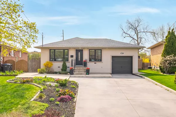 97 Swanhurst BLVD, Mississauga, ON L5N 1B8