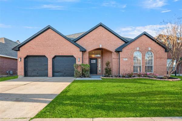 222 Jennifer Lane,  Arlington,  TX 76002