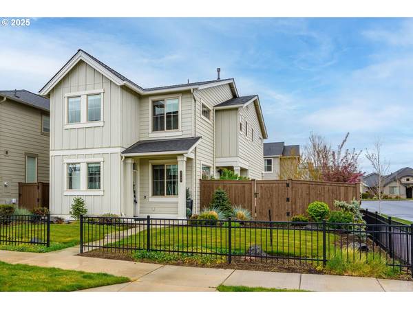 3709 SW COYOTE PL, Redmond, OR 97756