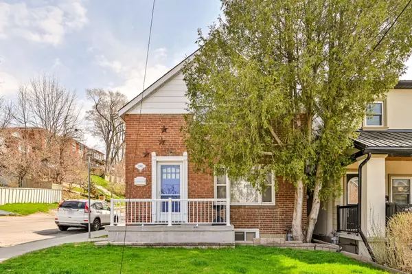 181 Kane AVE, Toronto W03, ON M6M 3N4