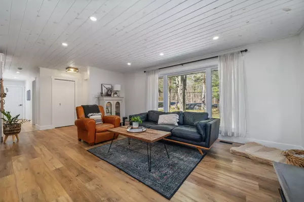 Quinte West, ON K0K 3E0,1317 Foxboro-Stirling RD