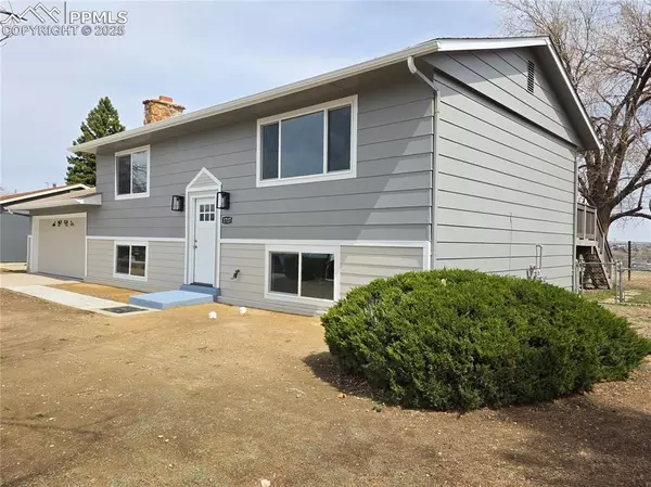 Colorado Springs, CO 80910,1717 Kodiak DR