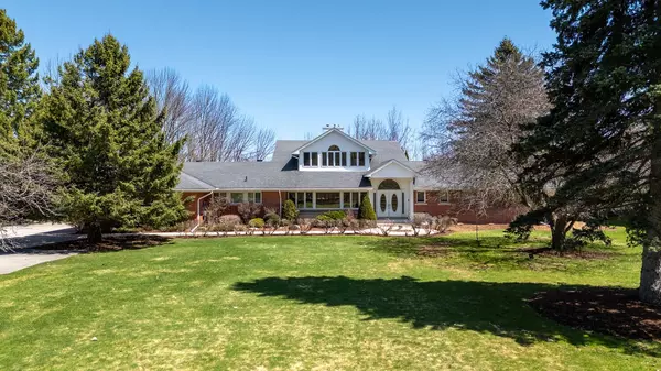 Owen Sound, ON N4K 4V3,525 4th AVE W