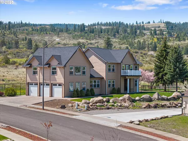 130 RIDGE DR, La Grande, OR 97850