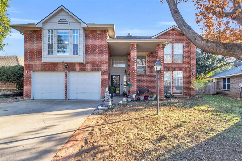 7020 Escondido Drive, Arlington, TX 76016