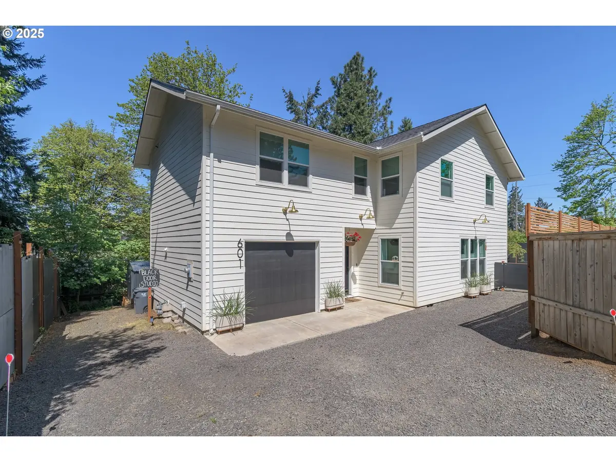 Eugene, OR 97405,601 LORANE HWY