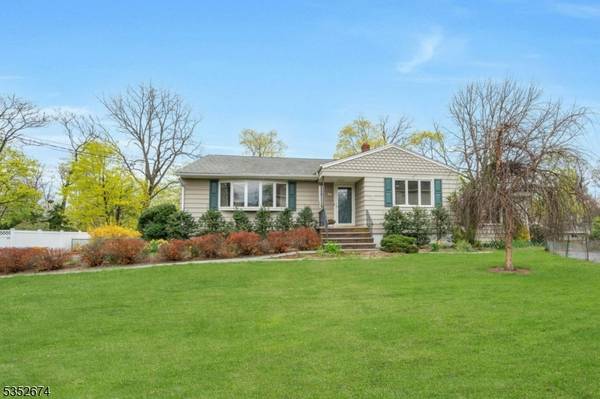 16 Debow Ter, Pequannock Twp., NJ 07444