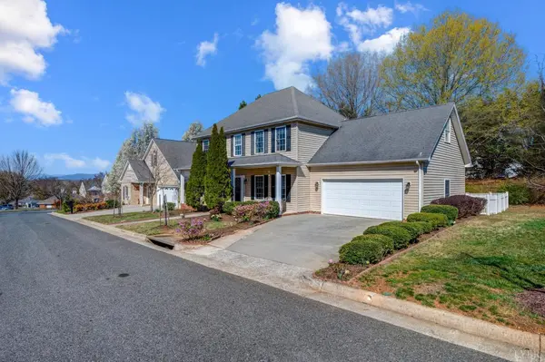 213 Duncraig DR, Lynchburg, VA 24502