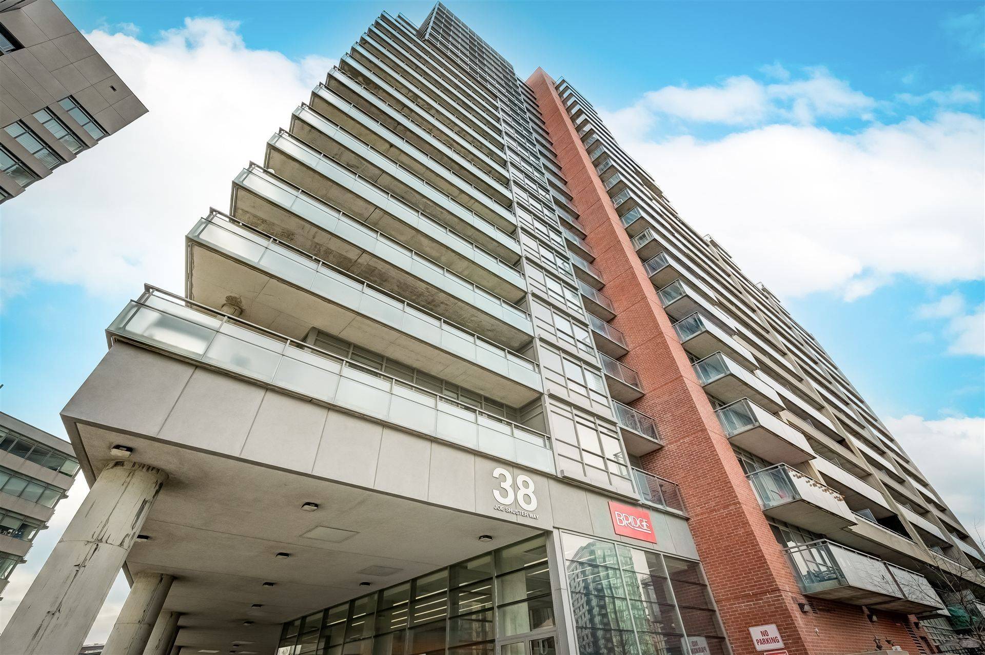 Toronto C01, ON M6K 0A5,38 Joe Shuster WAY #721