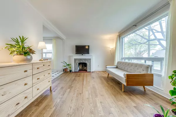 Toronto W10, ON M9W 2G5,195 Clearbrooke CIR