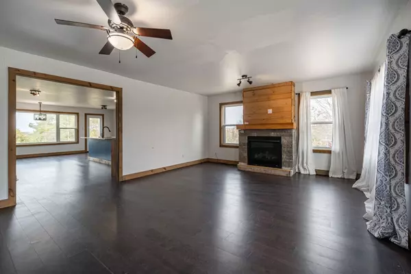 Kawartha Lakes, ON K0L 2W0,221 Grassy RD