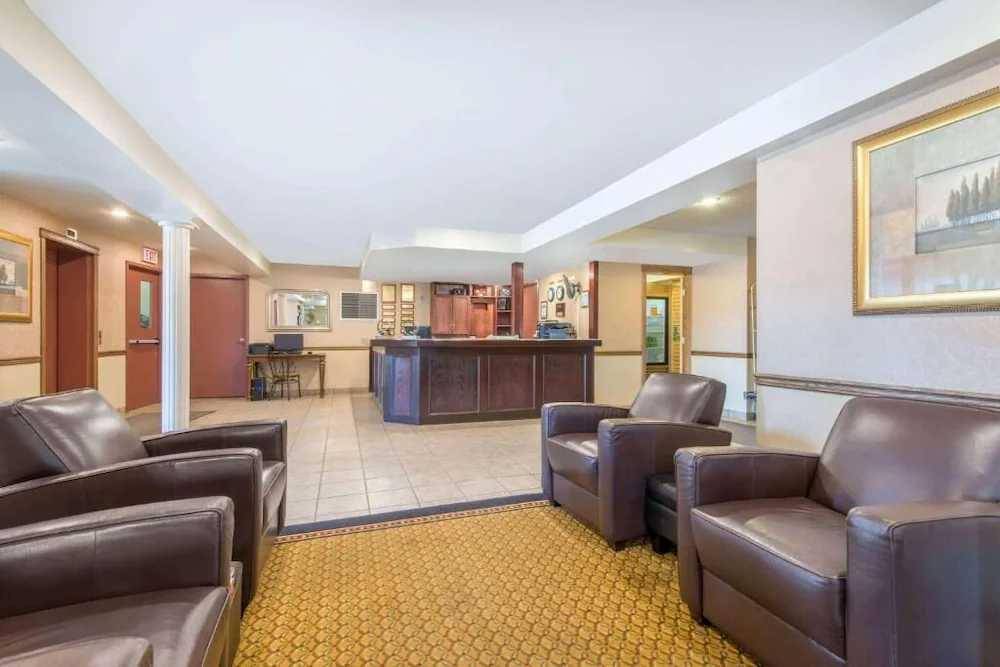 Lloydminster, AB T9V 2K7,5610 44 ST
