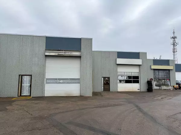 Red Deer, AB T4P 1M3,7611 49 AVE #5F